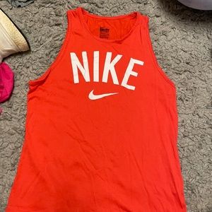 Nike tank